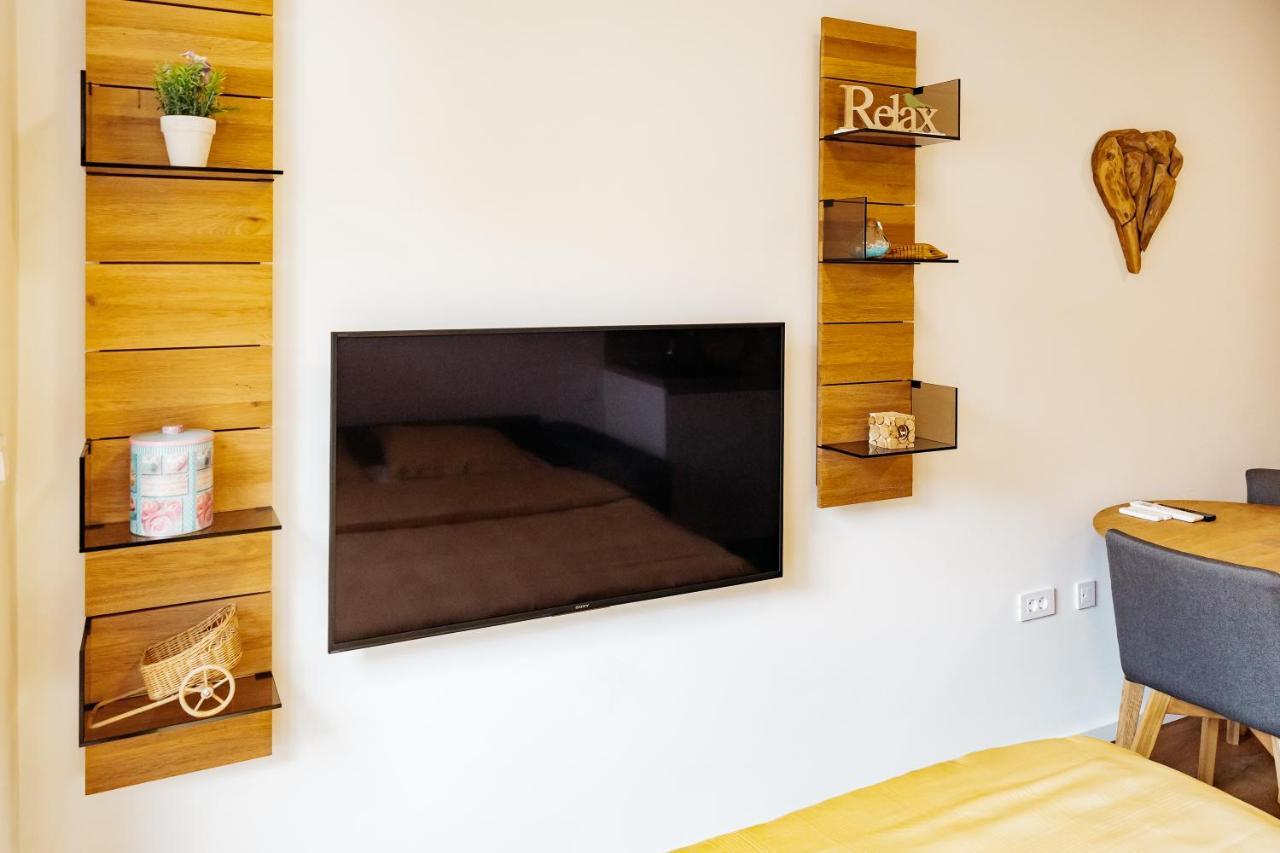 Woody - Comfy Apartment In Siska Ljubljana Ngoại thất bức ảnh