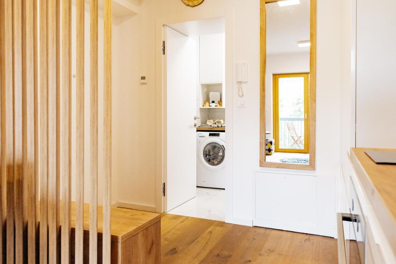 Woody - Comfy Apartment In Siska Ljubljana Ngoại thất bức ảnh